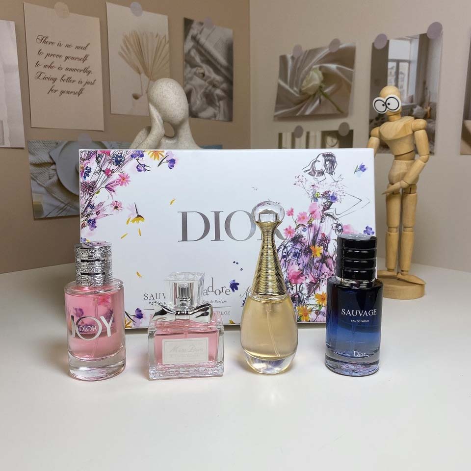 Dior 4 In 1 New Edition Gift Set 4x30mL