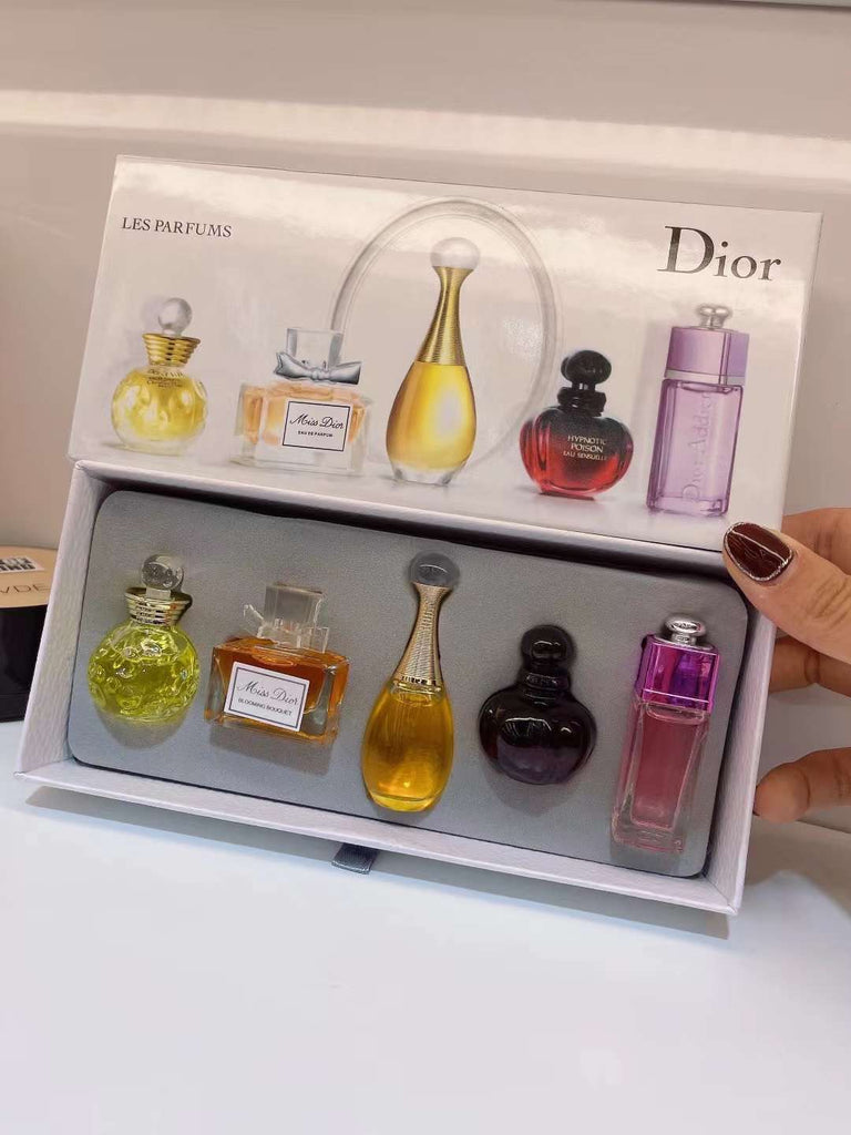 Dior 5 In 1 Les Parfums Gift Set