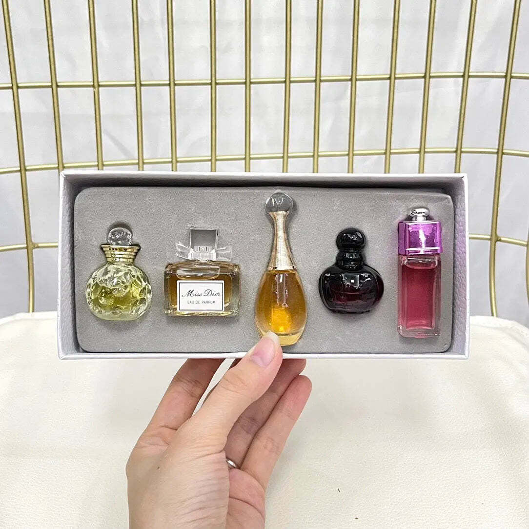 Dior 5 In 1 Les Parfums Gift Set